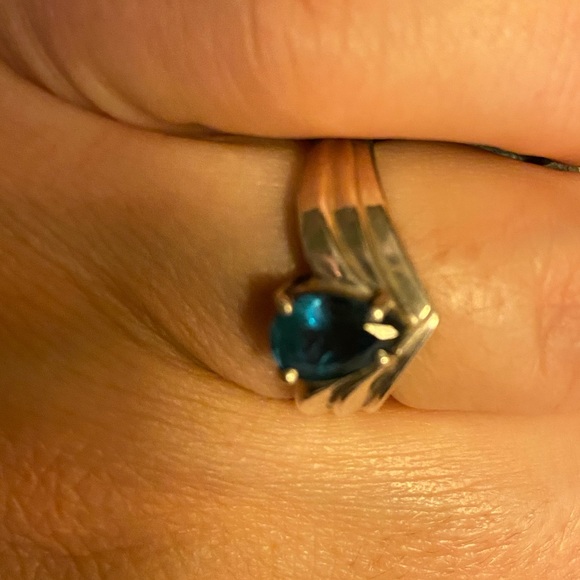 Sterling silver ring - Picture 2 of 4